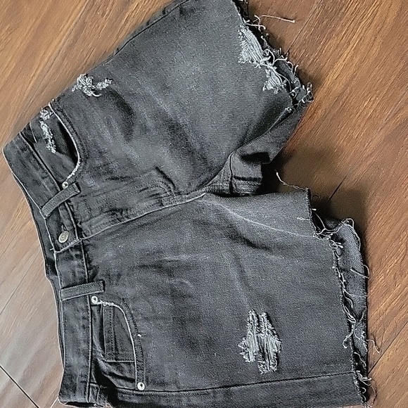 NEW! OLD NAVY High Rise Slouchy Straight Denim Jean Shorts 0. - Picture 5 of 8